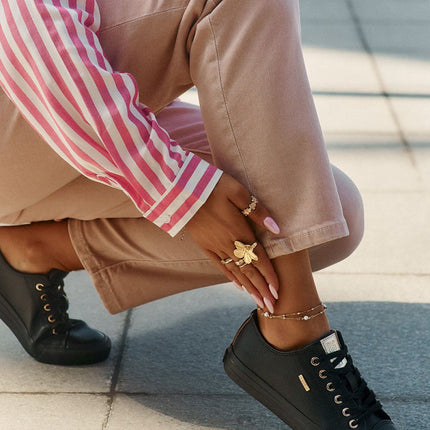  Sneakers model 212728 Step in style 