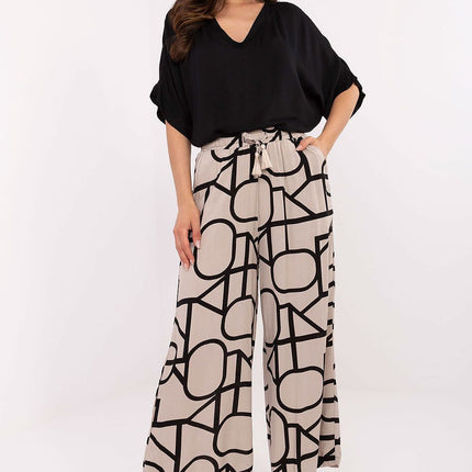  Women trousers model 215117 Sublevel 