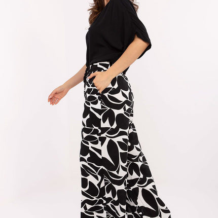  Women trousers model 215122 Sublevel 