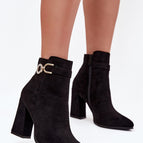 black / 36