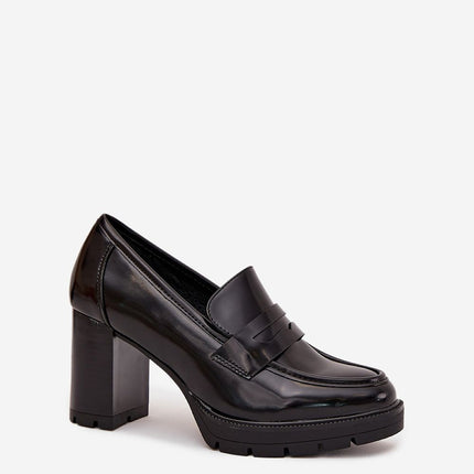  Heeled low shoes model 217690 Step in style 