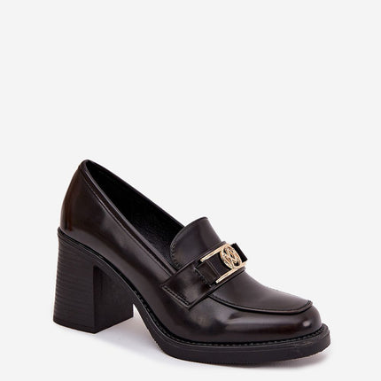  Heeled low shoes model 217841 Step in style 