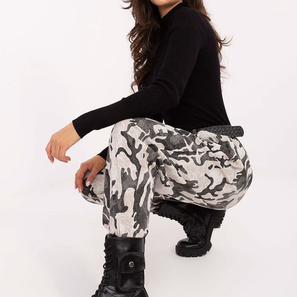  Women trousers model 218437 Italy Moda 