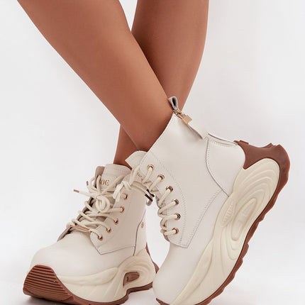  Boots model 219250 Step in style 