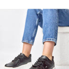 black / 36