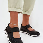 black / 36