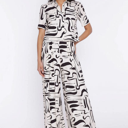  Women trousers model 228007 Nife 