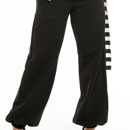  Women trousers model 121233 Tessita 