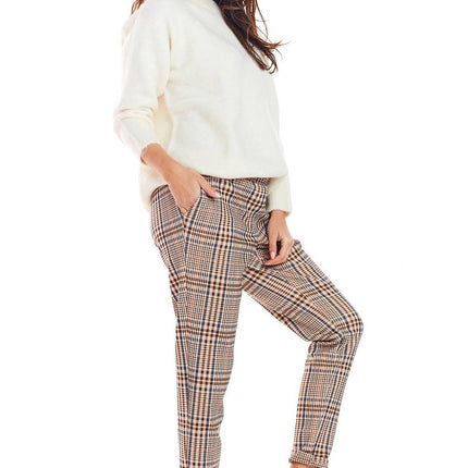 Women trousers model 148986 awama 