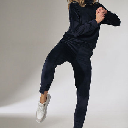  Tracksuit trousers model 151805 Figl 