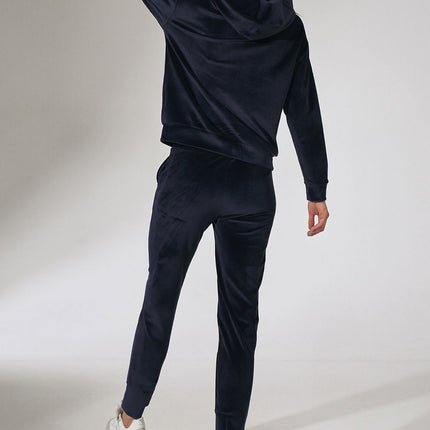 Tracksuit trousers model 151805 Figl 