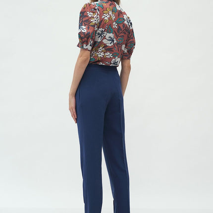  Women trousers model 152501 Nife 