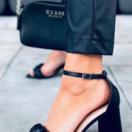  Heel sandals model 167449 Inello 