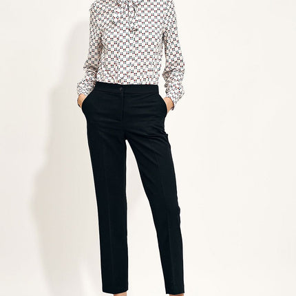  Women trousers model 170478 Nife 