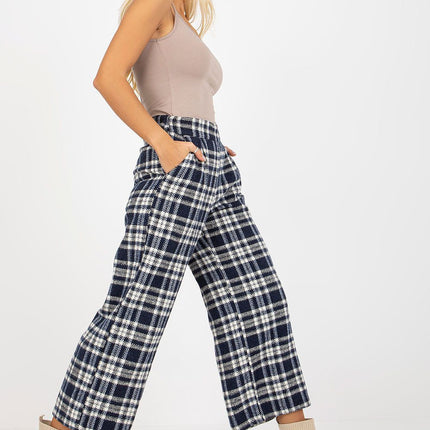  Women trousers model 175003 Lakerta 