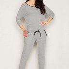 grey 2 / s