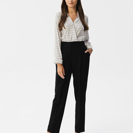  Women trousers model 185095 Stylove 