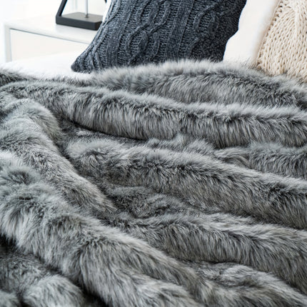 Luxury Reversible Fox Fur & Plush Velvet Throw Blanket - Super Soft Fluffy All-Season Grey Elegant Blanket