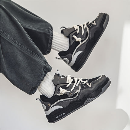 Men's Fashion Skateboard Sneakers - Breathable Casual Sneakers with Striped Design - Low-Top