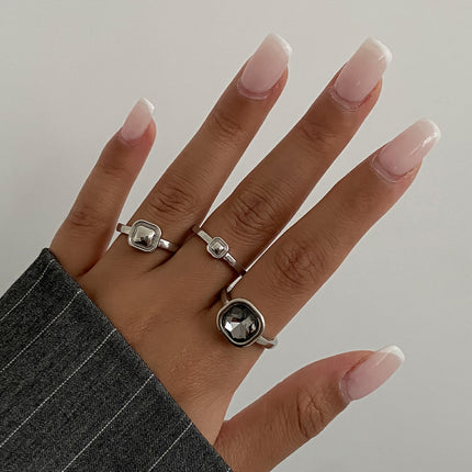 Fashionable Light-Luxury Acrylic Rhinestone Ring Set