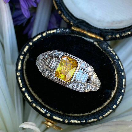 Womens Affordable Luxury Jazz-Style Geometric Ring