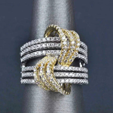 Fashionable Finger Jewelry Ring For Women Luxurious Engagement Ring