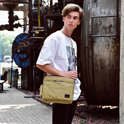 Men's New Simple And Practical Messenger Bag