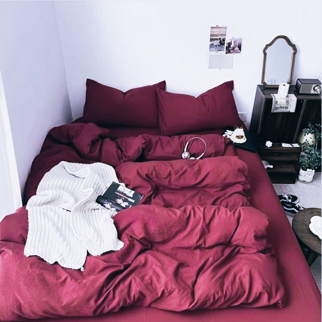 Luxury Bedding Set Elegant Red & Modern Bedding with Plush Microfiber Comforter