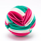 S / White cyan pink