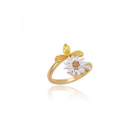 Womens Versatile Creative Ring With A Rotating Design