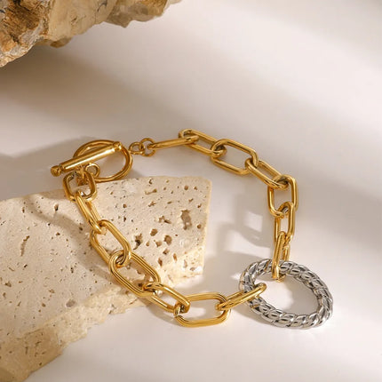 fadf883e-2d2b-4900-b861-5d585f08bf91-Max